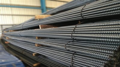 مواد البناء تكشف حقيقة انخفاض سعر طن الحديد 500 جنيه