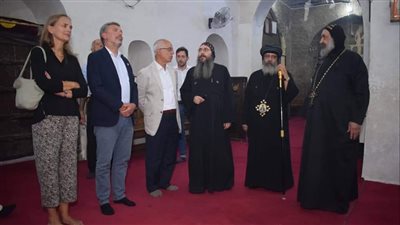  السفير الإيطالي يزور دير الأنبا شنودة بسوهاج