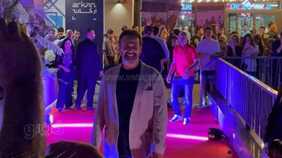 تعليقات قوية من كريم عبد العزيز ومنى زكي بعد تكريمهما بمهرجان القاهرة للدراما 