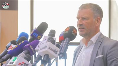 اتحاد الكرة يكلف كلاتنبرج باختيار طاقم حكام نهائي كأس مصر