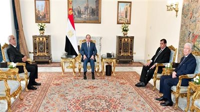 الرئاسة في أسبوع.. الرئيس في ذكرى 30 يونيو: مصر تسير على الطريق الصحيح بإرادة وطنية صلبة لا تبتغي إلا الصالح العام.. ولا تضع نصب أعينها إلا تطلعاتكم نحو الحياة الكريمة والمستقبل الآمن المزدهر