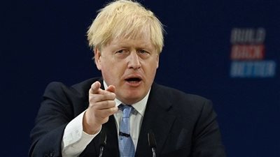 بعد 6 أسابيع من المغادرة.. جونسون يستعد لقيادة الحكومة البريطانية