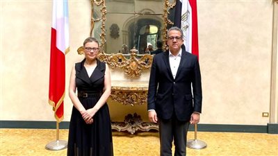 وزير السياحة يلتقي رئيسة اتحاد الشركات الإيطالية 