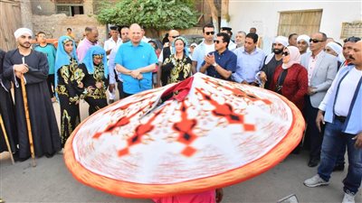 وزير الرياضة والمحافظ يتفقدان استاد أسيوط ومركز شباب ناصر 