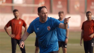  رغم ضعف اللياقة.. سواريش يرفض رفع المعدل البدني للاعبي الأهلي