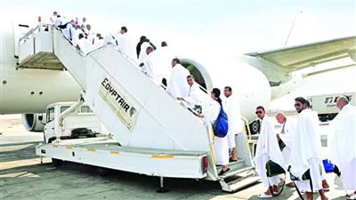 مصر للطيران تسير 18 رحلة لنقل حجاج بيت الله الحرام