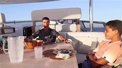 رونالدو يشارك معجبيه بصور من إجازته على متن يخته الفاخر في مايوركا 
