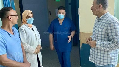 مدير الطب العلاجي بمطروح يفاجئ مستشفى الحمام المركزي بجولة تفقدية فجرا|صور