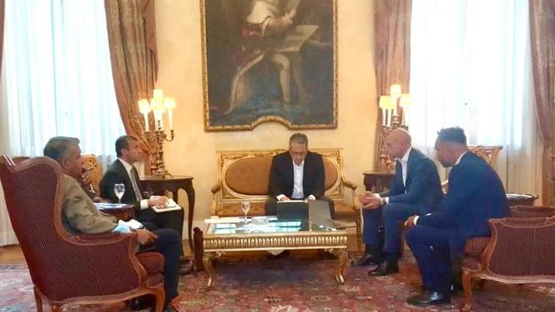 اجتماعات وزير السياحة