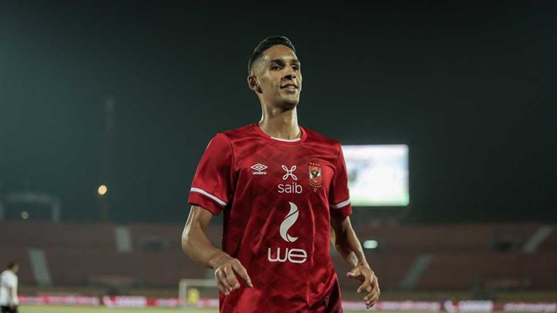 بدر بانون لاعب النادي