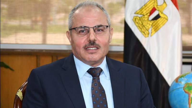 الدكتور ناصر مندور