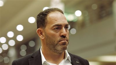 بعد رحيل بانون.. عودة مدافع الأهلى فى يد سواريش