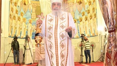 البابا تواضروس يرسم ٩ كهنة لكنائس القاهرة وإفريقيا