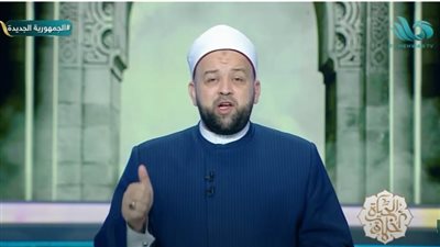 أهمية تفريج الكربات عن قلوب الآخرين.. شيخ أزهري يجيب 