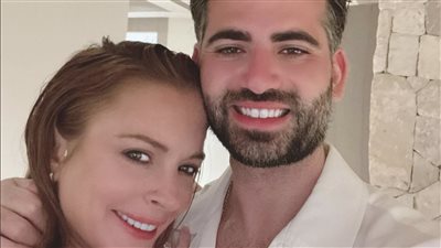 ليندسي لوهان تعلن زواجها من بدر شماس