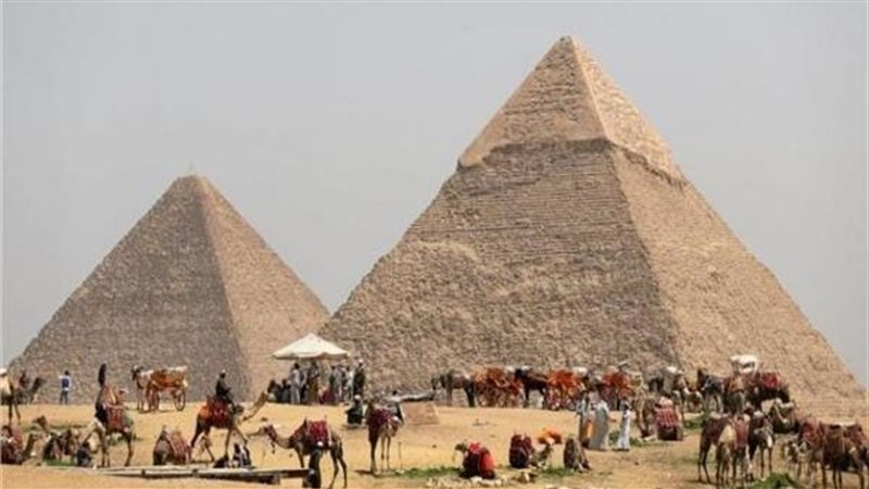 الأهرامات 
