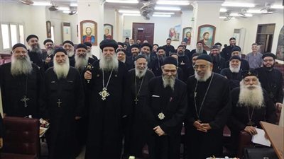الأنبا سيداروس يترأس اجتماع كهنة إيبارشية عزبة النخل