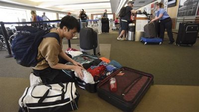 إلغاء مئات الرحلات الجوية بالولايات المتحدة بسبب نقص في طواقم العمل