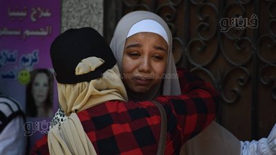 بث مباشر | بكاء طالبات الثانوية العامة بسبب صعوبة امتحان الفيزياء بالبحيرة