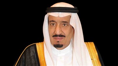 الملك سلمان يدعم الشعب السعودي بـ 20 مليار ريال لمواجهة غلاء الأسعار