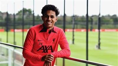 كلوب يتغنى بموهبة ليفربول الجديدة كارفاليو