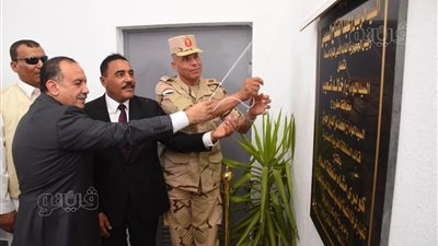 محافظ مطروح يفتتح المرحلة الثالثة لتطوير مساكن حي الزهور|صور