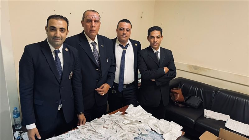 المضبوطات بحوزة رجال