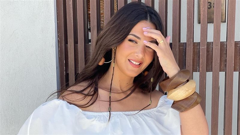 الفنانة دنيا سمير
