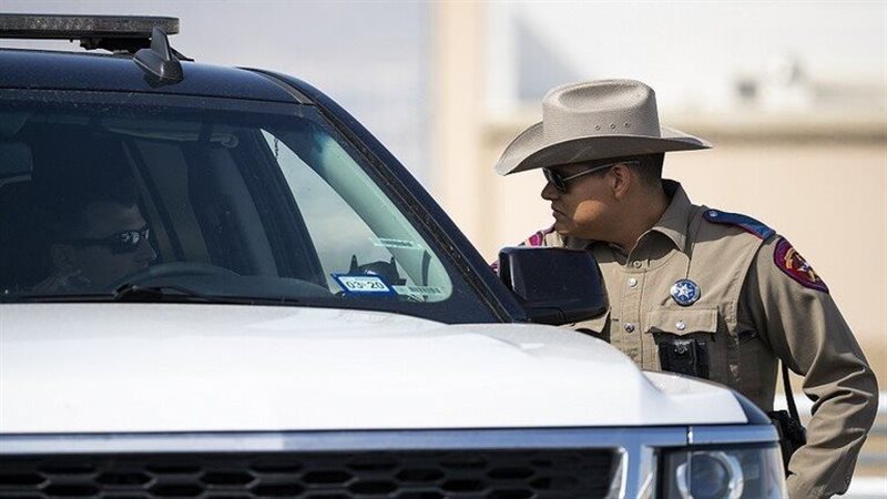 احد رجال الشرطة الامريكية