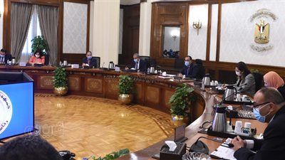 الحكومة تناقش تأثيرات الأزمة الروسية الأوكرانية على الصعيدين الاقتصادي والاجتماعي