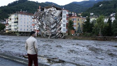 خلال 3 أيام.. السيول تكبد تركيا 4.2 مليار ليرة | صور