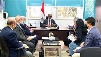 نائب وزير الإسكان يبحث التعاون مع ممثلى 