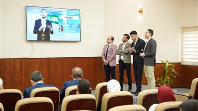 وزيرة التخطيط تتابع أعمال لجان تحكيم الفرق المشاركة بنهائيات مبادرة 