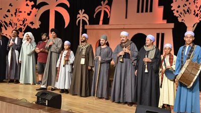 مركز الثقافة والفنون بسوهاج يعرض 