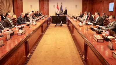 وزيرا السياحة والاتصالات يناقشان رفع سرعات خدمة الإنترنت بفنادق شرم الشيخ