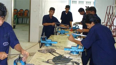 التعليم: تطوير جميع مناهج التعليم الفني بحلول سبتمبر 2024 | فيديو