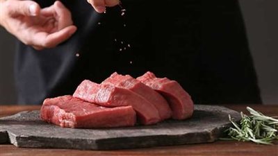 حتى لا تفسد.. نصائح للتعامل مع لحوم الأضحية|فيديو