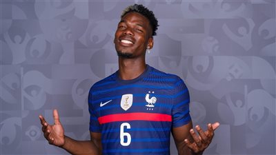 ديشامب يكشف موقف بوجبا من المشاركة مع فرنسا في كأس العالم 