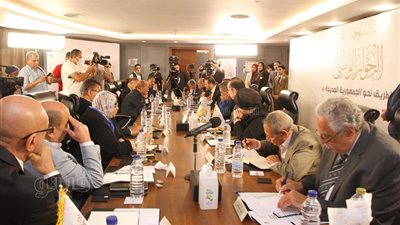 ضياء رشوان يعلن عن أول مخرجات الحوار الوطني | فيديو وصور