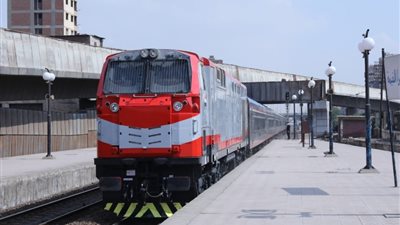 بدءا من اليوم.. مد سير بعض القطارات من شبرا إلى رمسيس