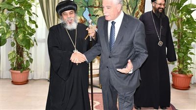 فودة يستقبل الأنبا أبولو ووفد كاتدرائية السمائيين للتهنئة بعيد الأضحى المبارك 