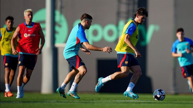لاعبو برشلونة