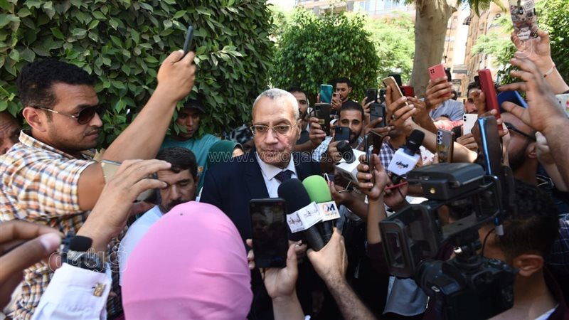 محامي نيره اشرف