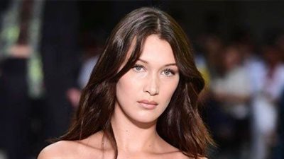  بيلا حديد تنشر صورتها الرسمية في جواز السفر