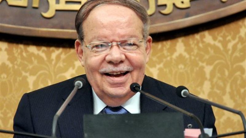 فتحي سرور