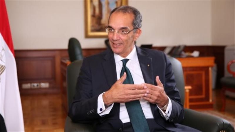 وزير الاتصالات عمرو