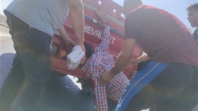 إصابة مواطن في حادث تصادم على دائري المنيب | صور 