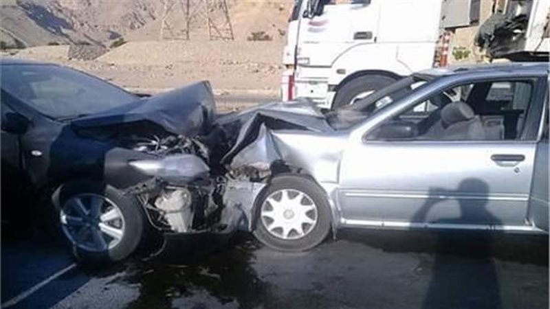 تصادم سيارتين 