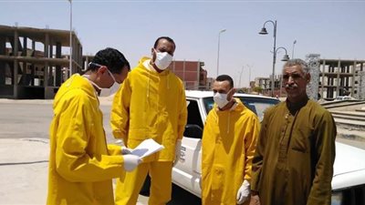 فرق الطب الوقائي بقنا تتابع المخالطين لمصاب فيروس كورونا بـ 6 مناطق