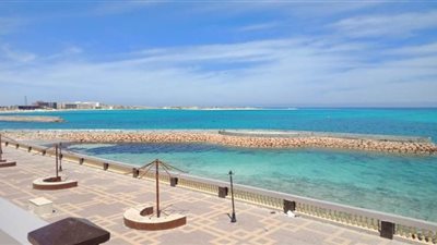 ٢٠ صورة ترصد خلو شواطئ وحدائق مرسى مطروح والساحل الشمالي